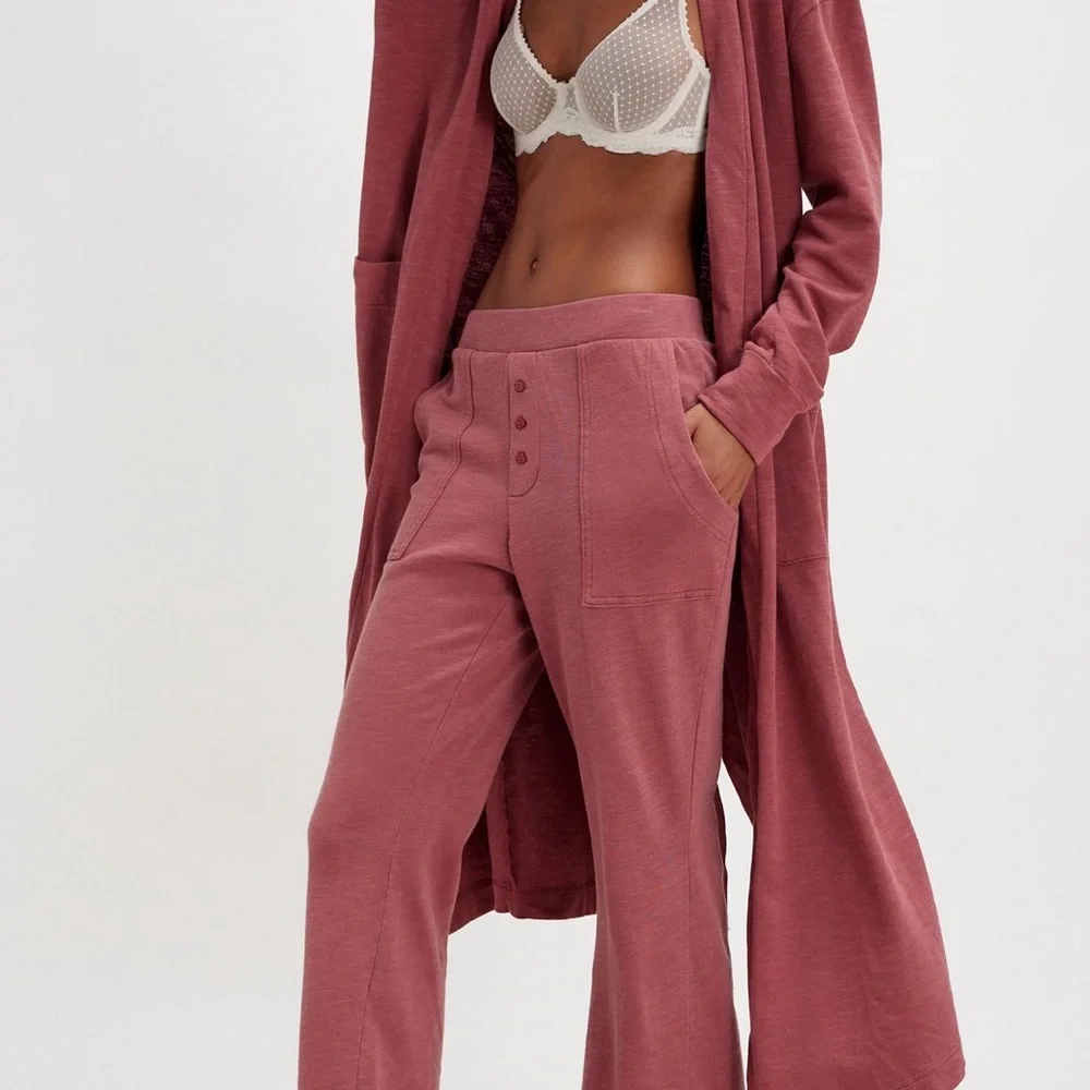 FP Babe I’m yours Cardi and Slim Flare Set - Picture 1 of 4